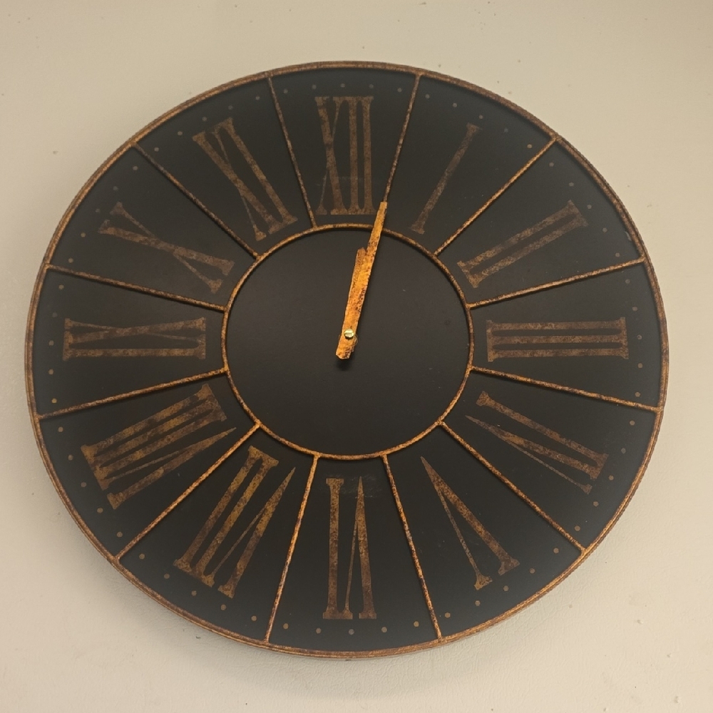 Home Interiors Black and Gold Roman Numeral Wall Clock